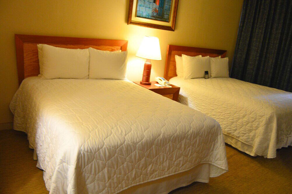 Room – Hotel Honduras Maya
