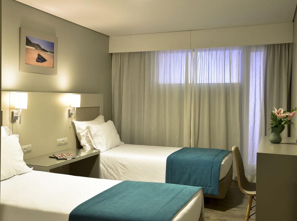 Room – Aparthotel Aqualuz Lagos by The Editory