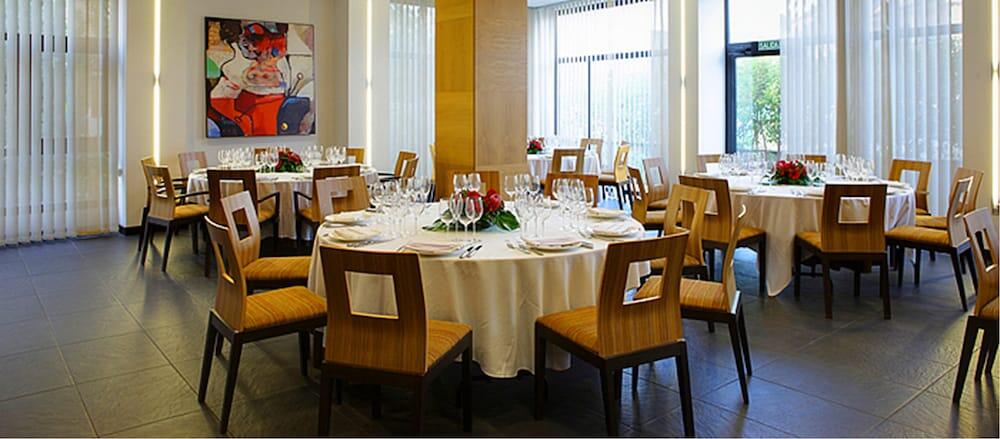Foto de restauración de Aparthotel Attica 21 Vallés