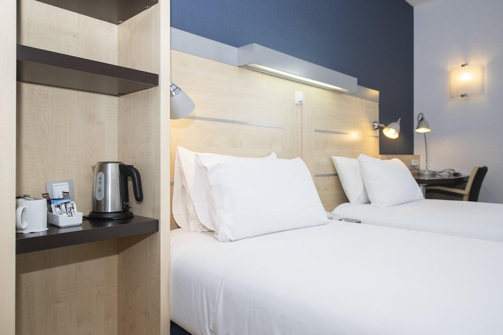Foto de una habitación de Holiday Inn Express Molins de Rei, an IHG Hotel