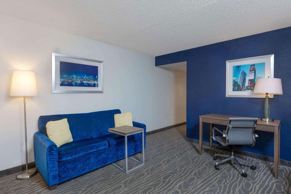 Foto de una habitación de Hotel La Quinta by Wyndham Secaucus Meadowlands