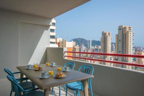 Foto de una habitación de Apartamentos Pierre &amp;amp; Vacances Benidorm Levante