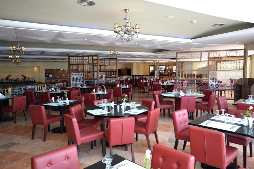 Foto de restauración de Hotel Amadil Ocean Club