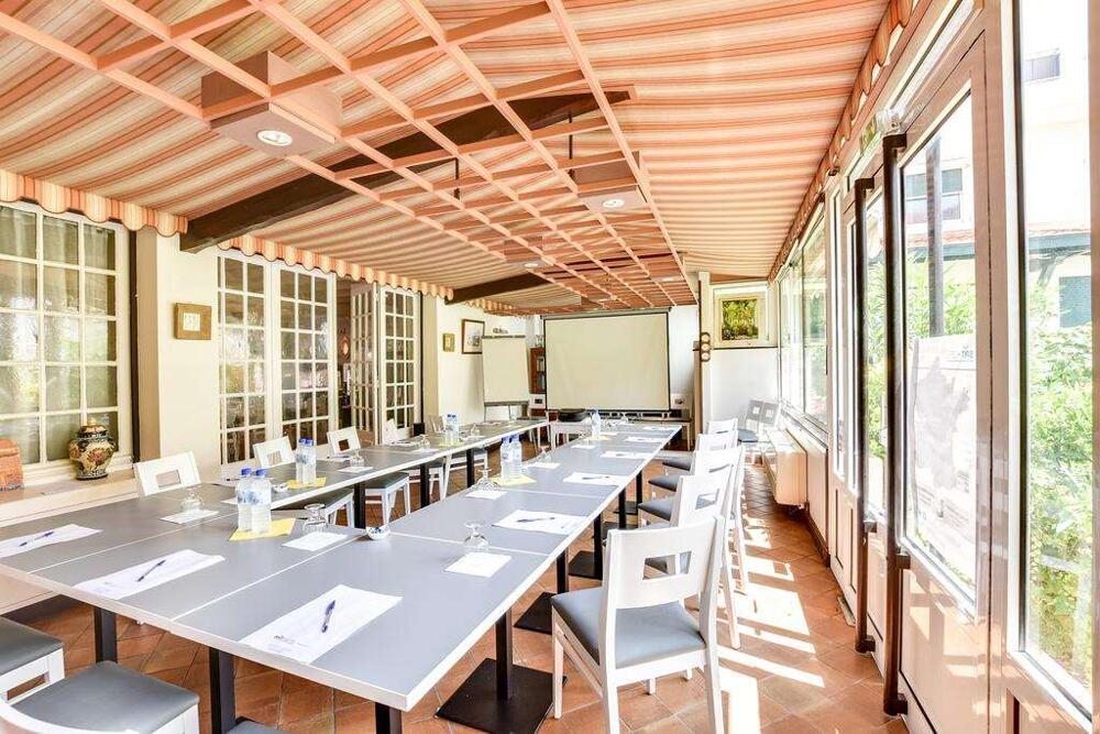 Foto de restauración de Hotel Marbella