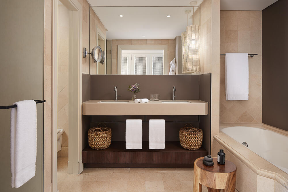 Foto del baño de Hotel Tivoli La Caleta Resort