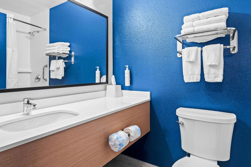 Foto del baño de Hotel Spark by Hilton Modesto