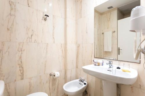 Foto del baño de Hotel Globales Cortijo Blanco
