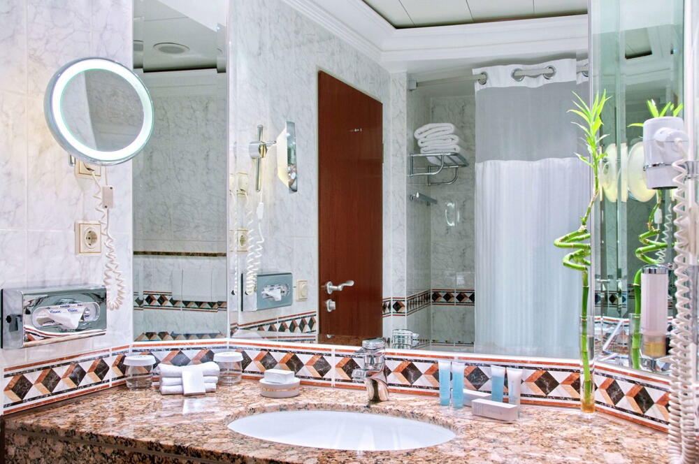 Foto del baño de Brunfels Hotel, in the Unbound Collection by Hyatt