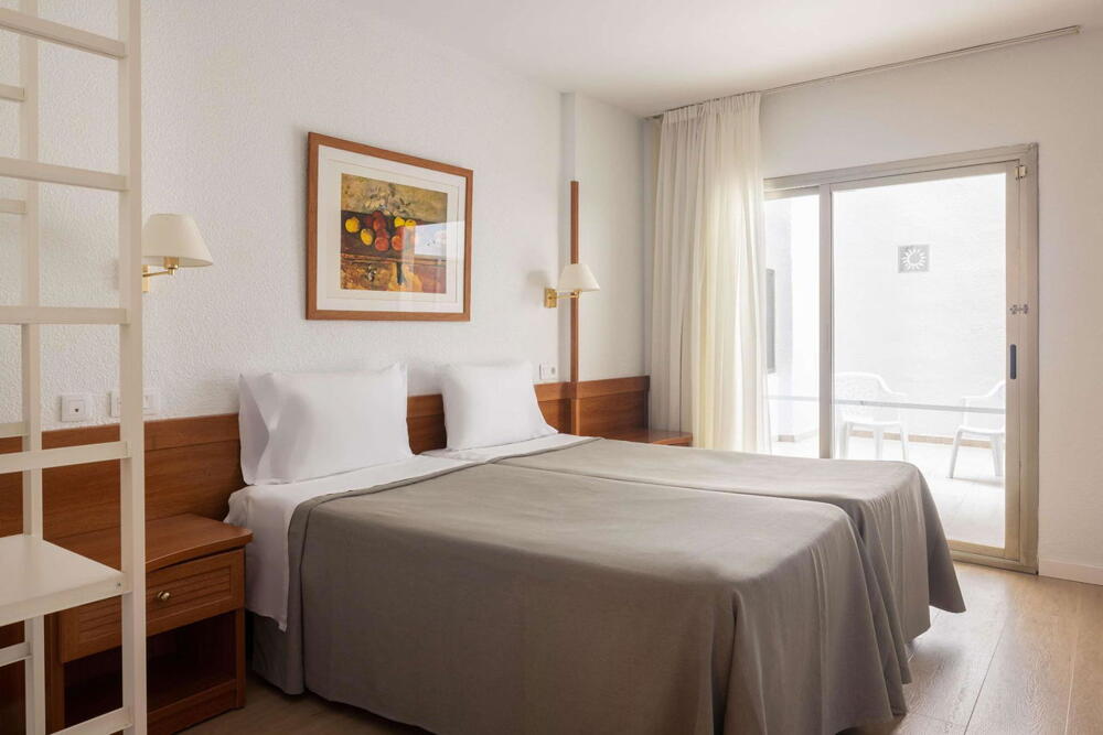 Foto de una habitación de Hotel H·TOP Royal Star &amp;amp; SPA