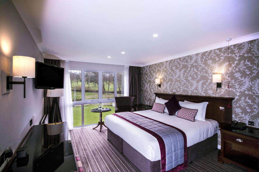 Room – Hotel DoubleTree by Hilton Cheltenham-Cotswolds