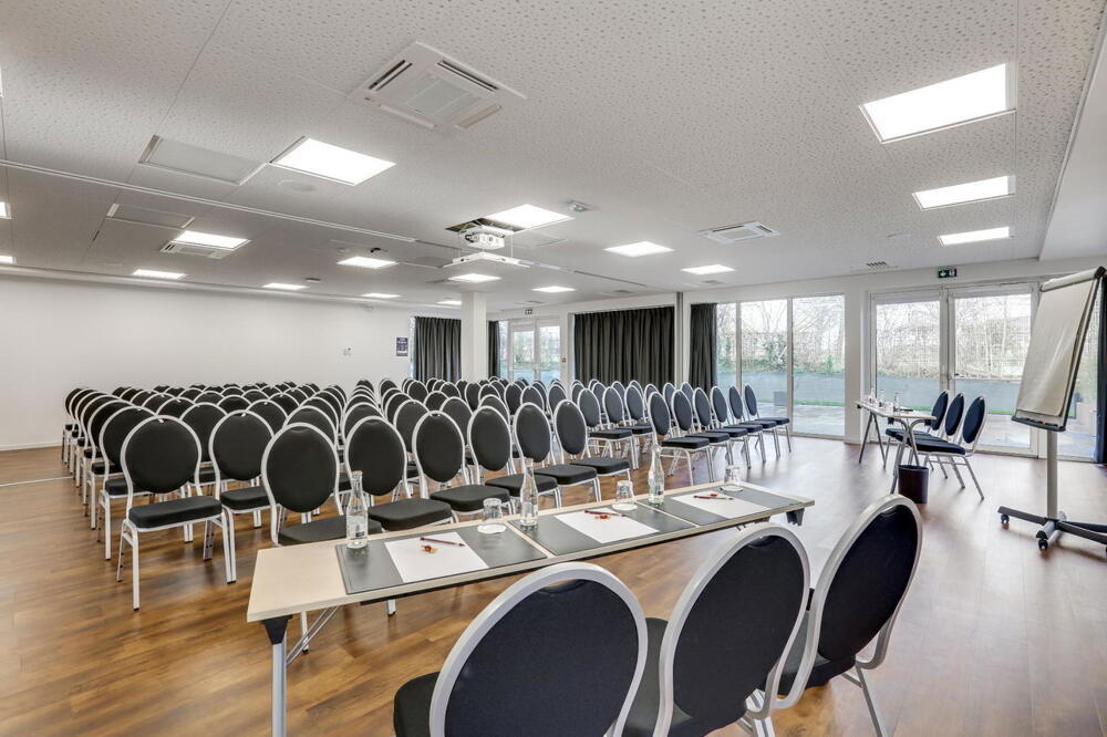 Foto general de The Originals City, Hôtel Caen Mémorial