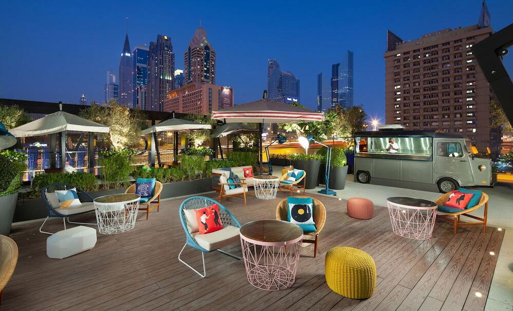 Foto de los servicios de Hotel Rove City Walk