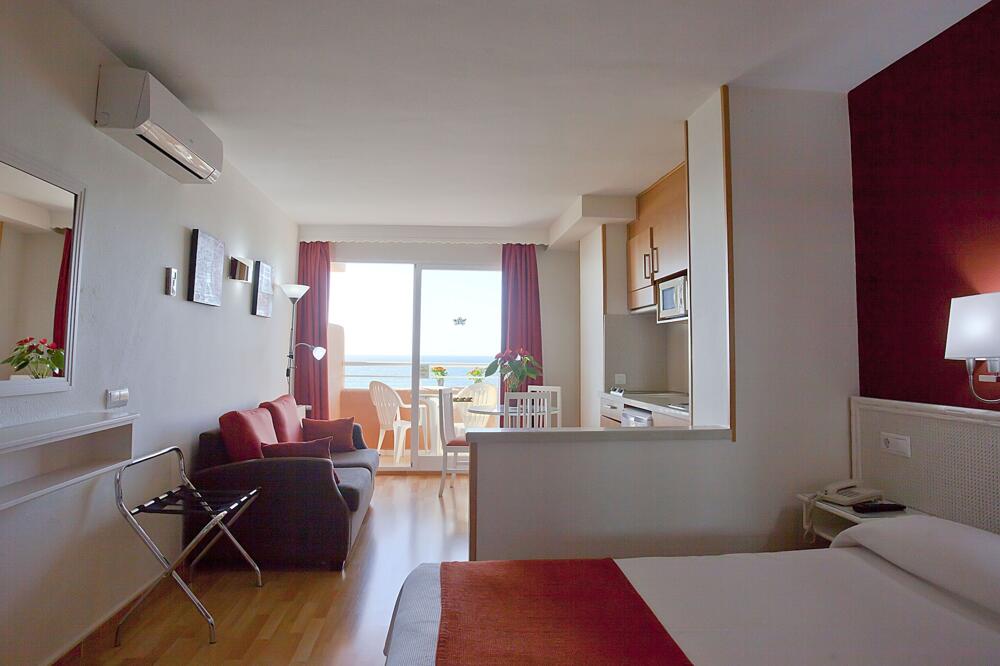 Foto de una habitación de Aparthotel Ona Princesa Playa