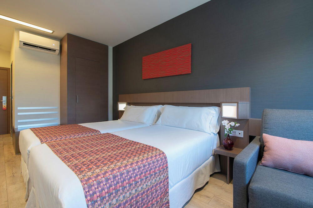 Foto de una habitación de Hotel Granada by Pierre &amp;amp; Vacances
