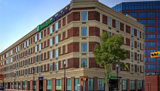 Photo – Holiday Inn Express &amp; Suites Regina Downtown, an IHG Hotel