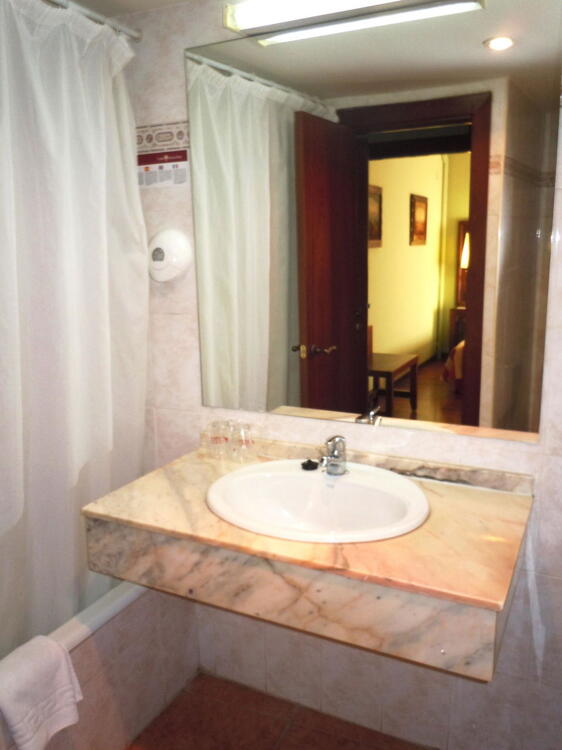 Foto del baño de Hotel Urogallo