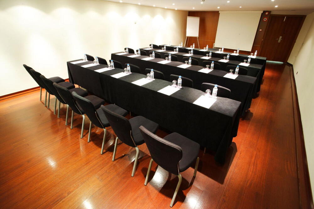 Foto general de Hotel Crowne Plaza Madrid - Centre Retiro by IHG