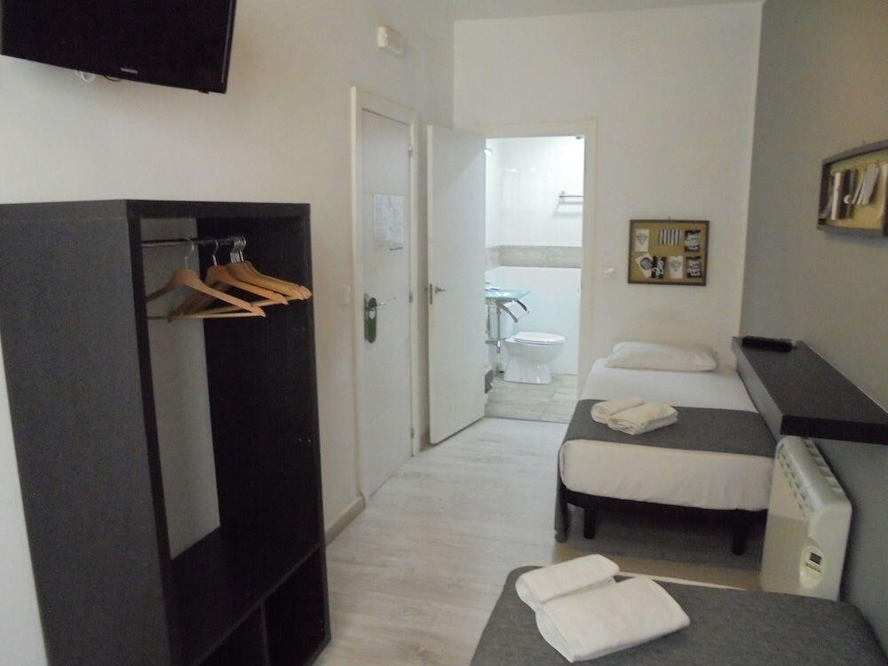 Foto de una habitación de Albergue Easy Sants by Bossh!