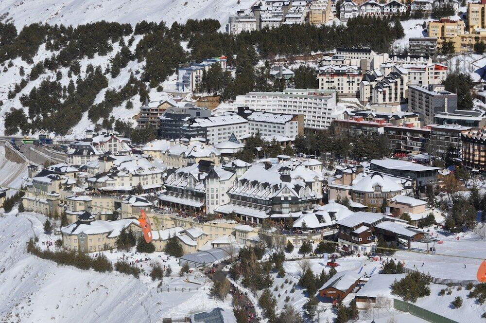 Foto del entorno de Apartamentos Sabica Nevada Gorbea