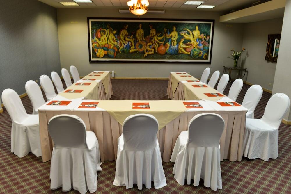 Photo – Aparthotel Plaza del General