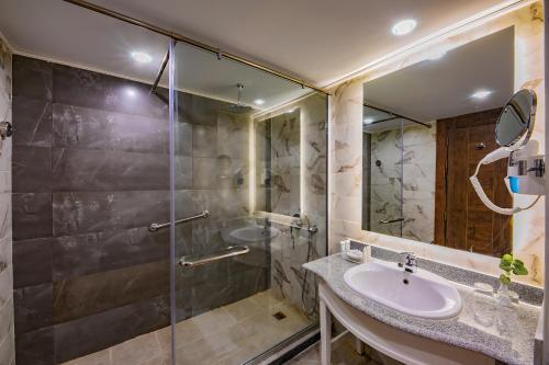 Foto del baño de Complejo Titanic Beach Spa &amp;amp; Aquapark