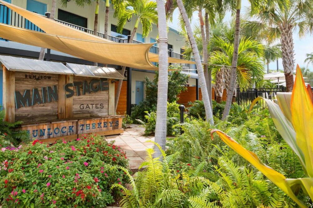 Restaurant - The Gates Hotel Key West