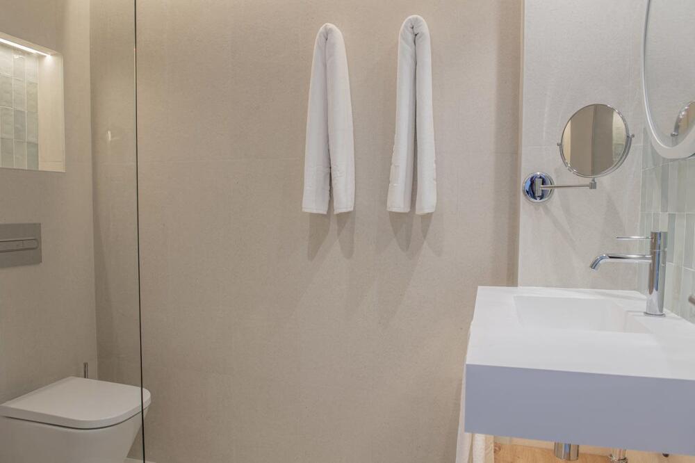 Foto del baño de Roc Portonova Apartaments