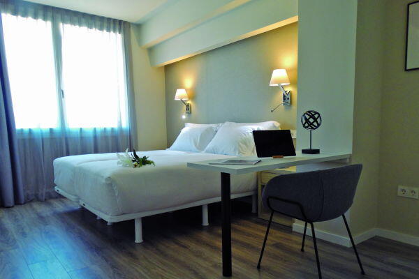 Foto de una habitación de Aparthotel Bilbao City Center by abba Suites