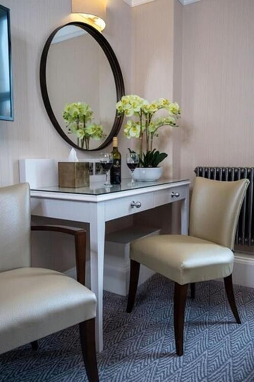Foto de una habitación de The Queens Hotel