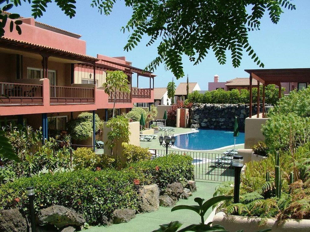 Foto del exterior de Aparthotel El Cerrito
