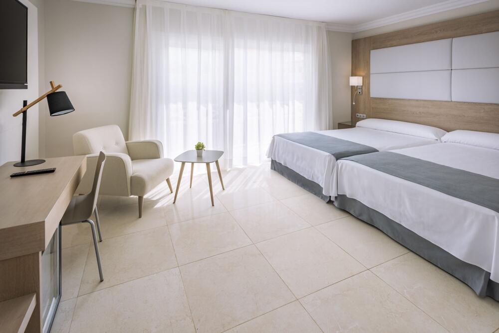Room – Mediterraneo Bay Hotel &amp;amp; Resort