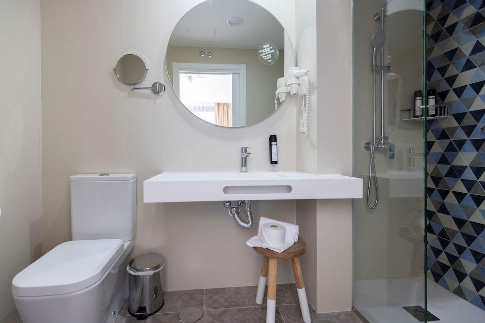 Foto del baño de Apartamentos Esmeralda Cotillo Homes by LIVVO