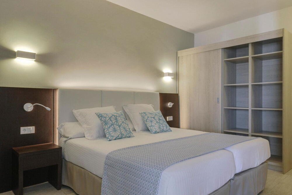 Foto de una habitación de Hotel ILUNION Palmanova Mallorca  (ex AluaSun Torrenova)