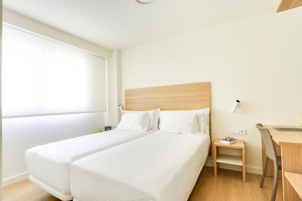 Foto de una habitación de Apartamentos Sercotel Logroño Suites