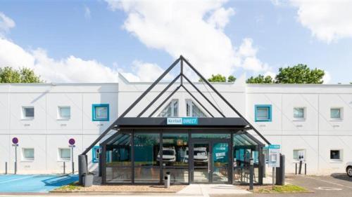 Foto del exterior de Kyriad Direct Narbonne Sud