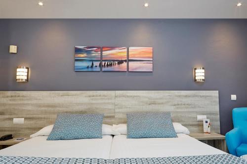 Foto de una habitación de Hotel Maya Alicante