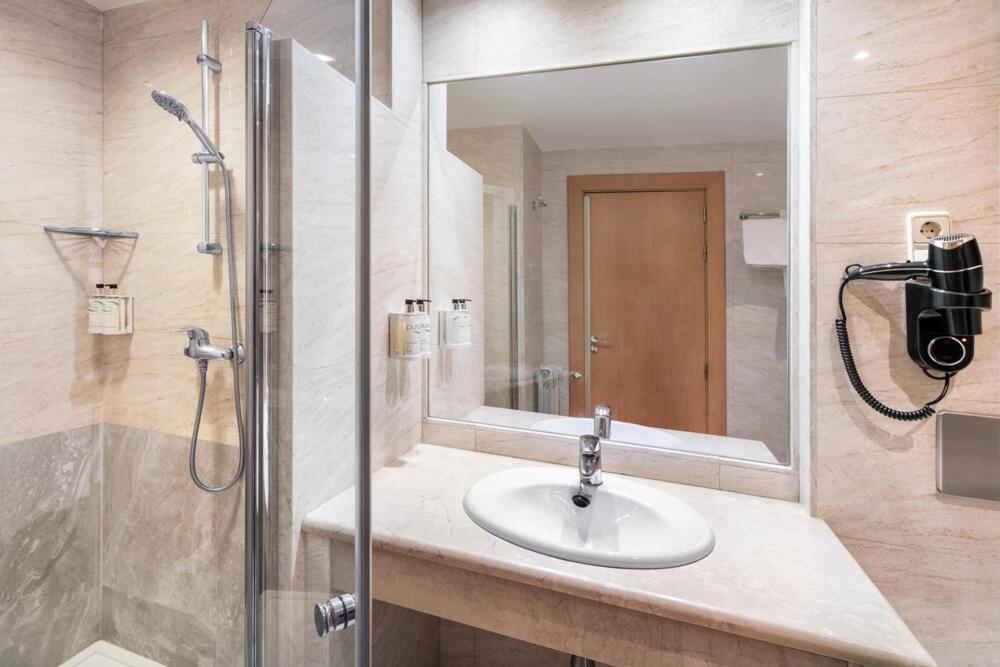 Foto del baño de B&amp;amp;B HOTEL Madrid Arganda