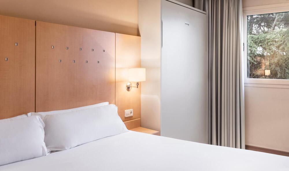 Foto de una habitación de B&amp;amp;B HOTEL Madrid Arganda