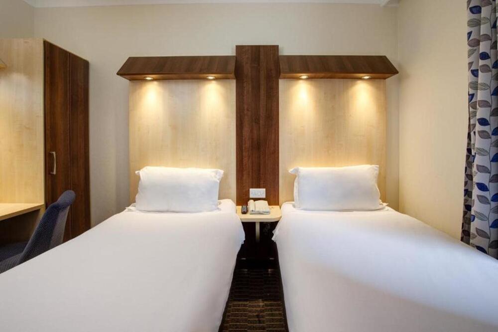 Foto de una habitación de Royal National Hotel