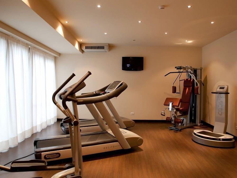 Foto de los servicios de Base Hotel