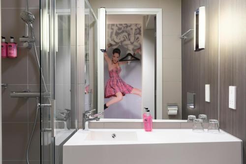 Foto del baño de Hotel Moxy London Excel