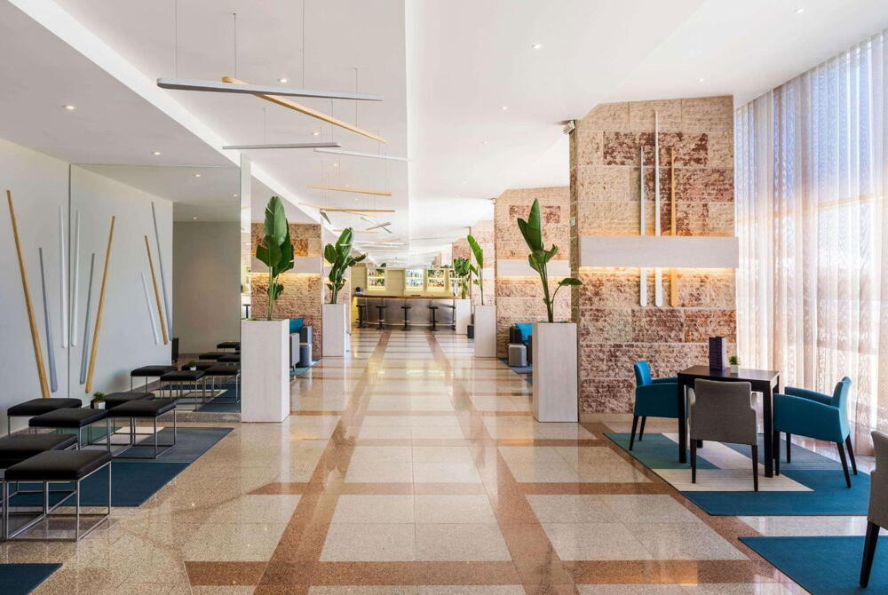 Foto general de Hotel TRYP by Wyndham Lisboa Caparica Mar