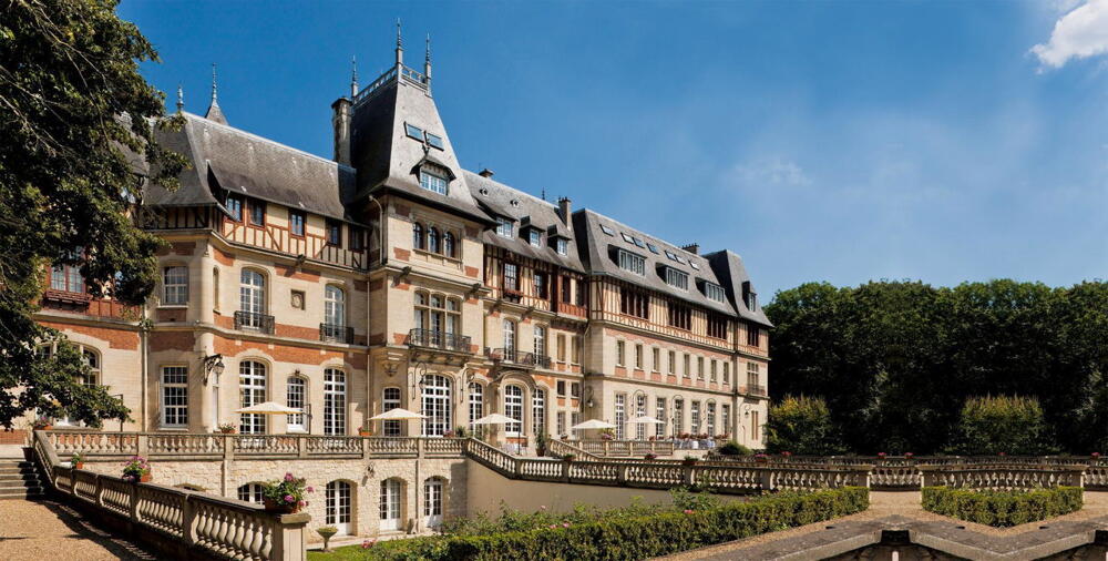 Exterior – Château Jeanne &amp;amp; The Forest - Château de Montvillargenne