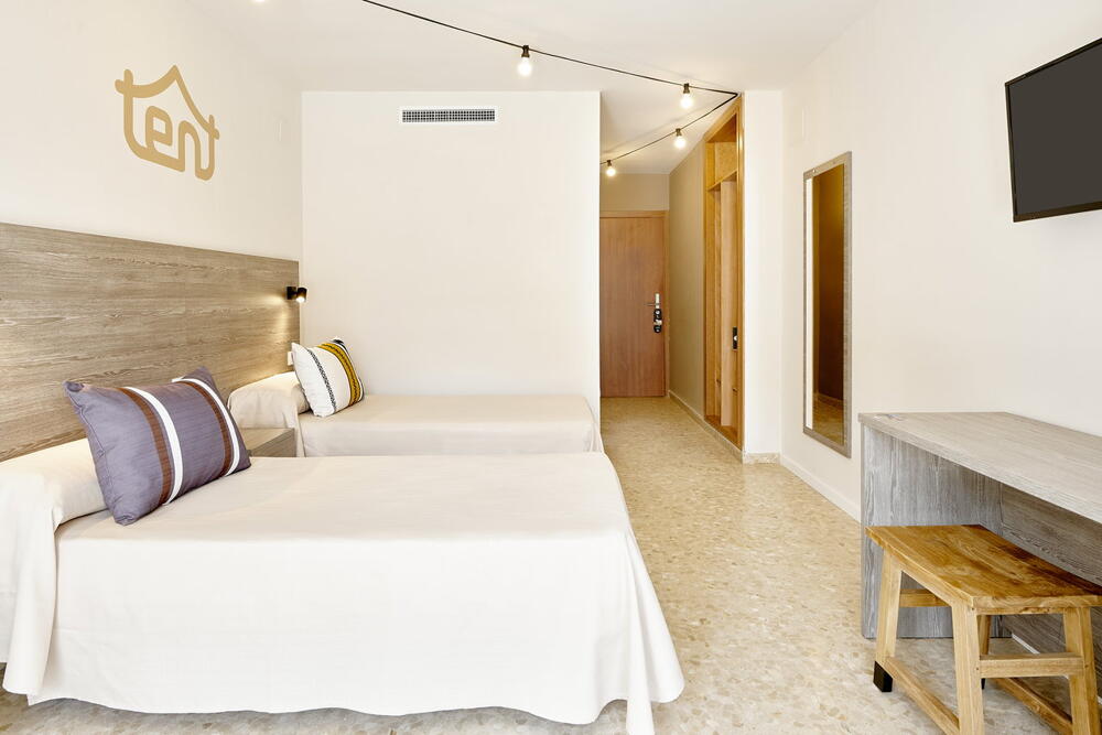 Hotel tent Torremolinos, Torremolinos - Reserving
