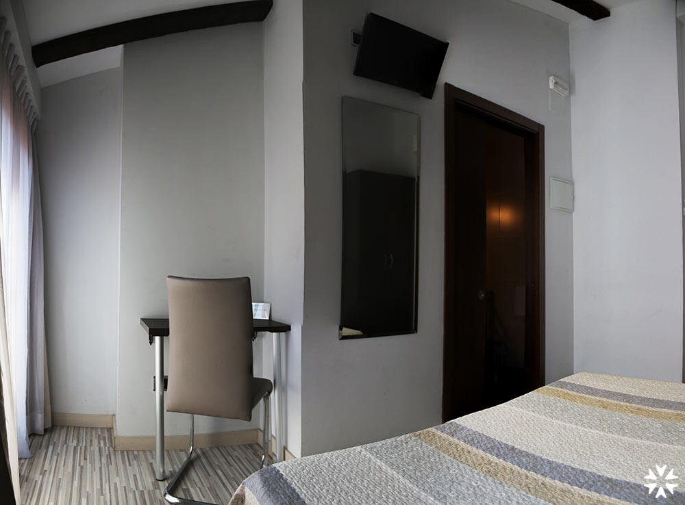 Hotel Fontanella, Denia. Desde 54€ - Centraldereservas.com