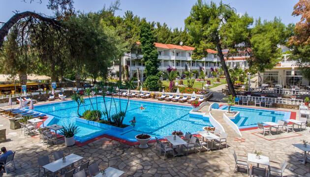 Foto de Porfi Beach Hotel