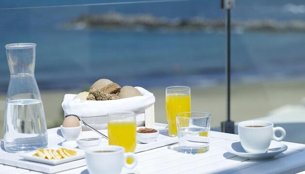 Foto de Knossos Beach Bungalows Suites Resort &amp; Spa