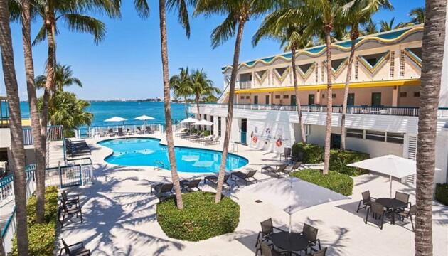 Foto de Hotel Best Western On the Bay Inn &amp; Marina