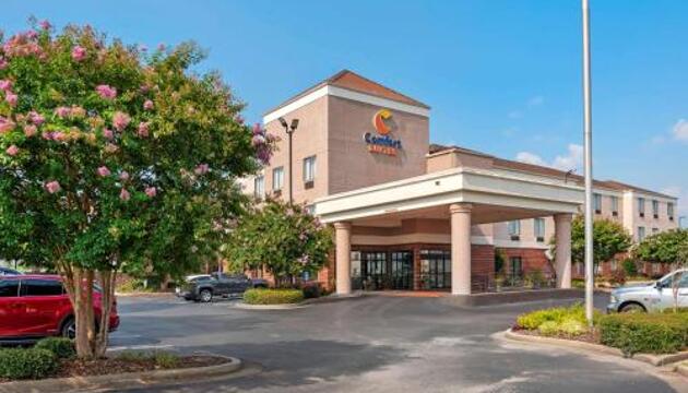 Photo – Hotel Comfort Suites Oxford I-20 exit 188