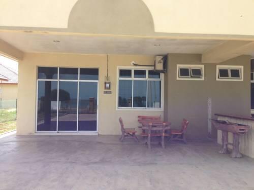 Photo – Semarak Beach Inn